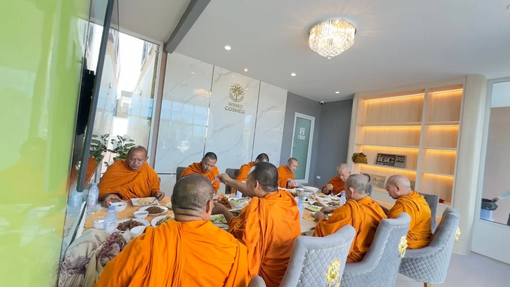 บริษัท วิ้งส์คอสเมด ทำบุญโรงงานเสริมความเป็นสิริมงคล ประจำปี 2567